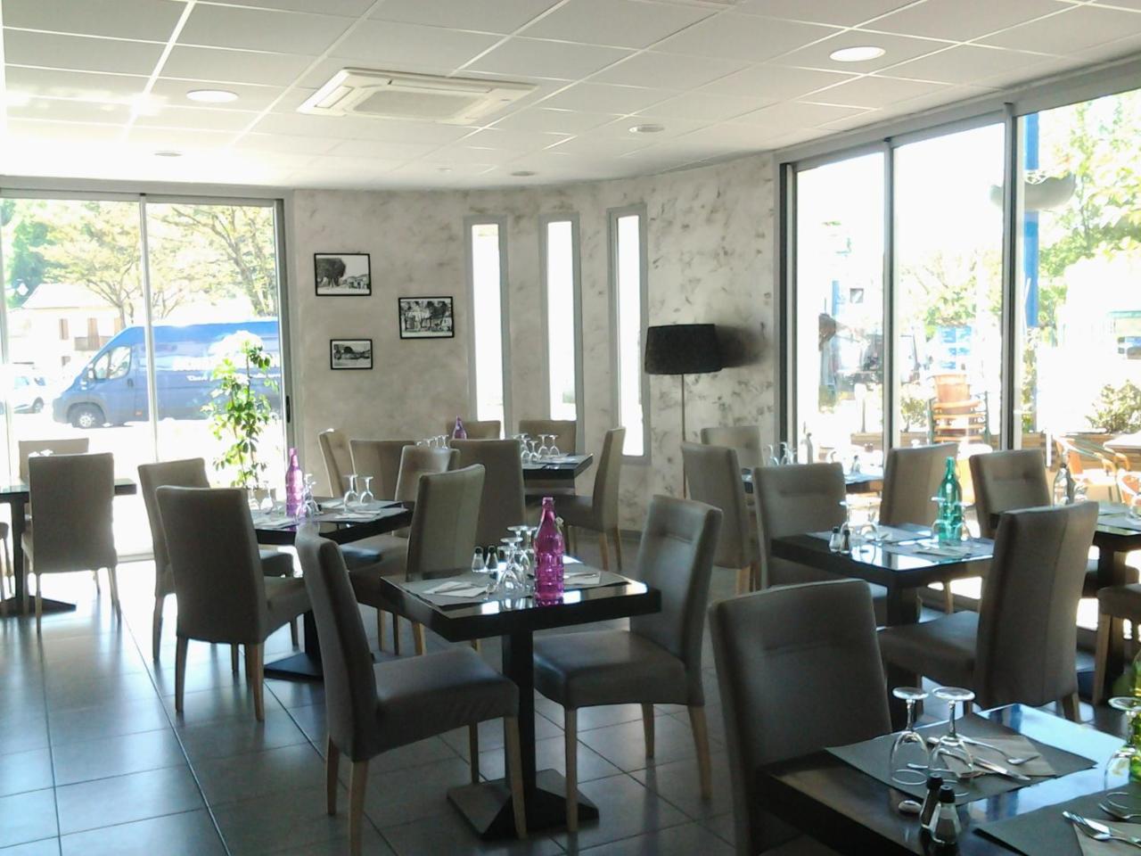 Hotel Le Midi Montaigu-de-Quercy المظهر الخارجي الصورة