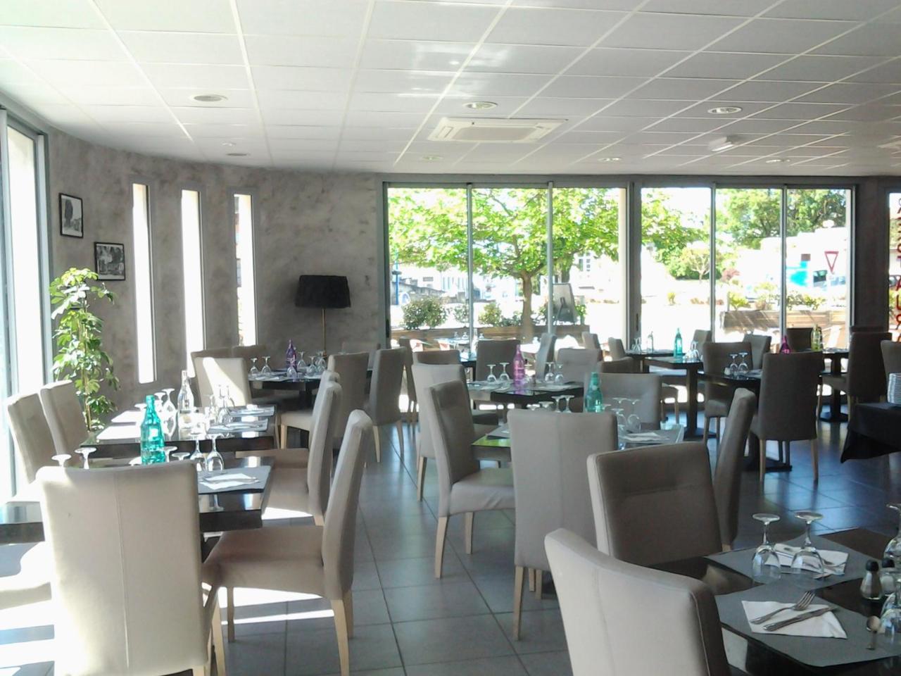 Hotel Le Midi Montaigu-de-Quercy المظهر الخارجي الصورة